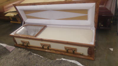 White & Tan Full Lid Casket